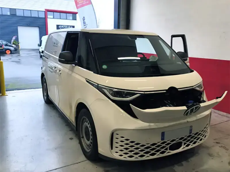 Remplacement de pare-brise sur un Volkswagen ID. Buzz